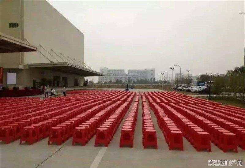 深圳红色塑料凳塑胶方凳圆凳工厂尾牙年会活动凳子出租