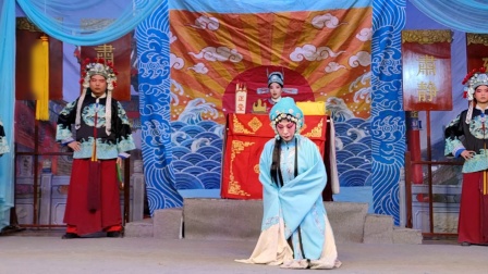 河南省洛阳曲剧院于2024年2月27日晚在舞阳县章化镇军李村演出《哑女告状》。