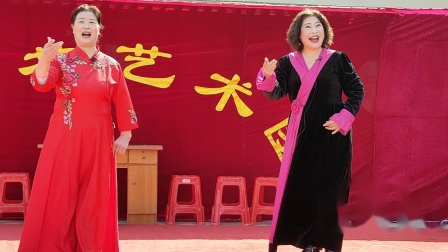 方城小百花艺术团于2024年3月22日上午在清河演出豫剧唱段集。