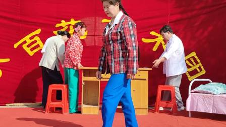 方城县小百花艺术团于2024年3月22日下午在清河镇演出大型现代豫剧《朝阳沟》全场。